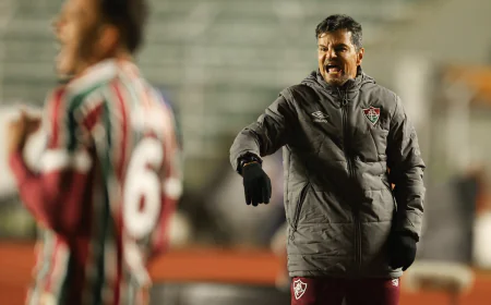 Auxiliar do Fluminense cita planejamento e mostra confiança em classificação: "Vamos reverter"