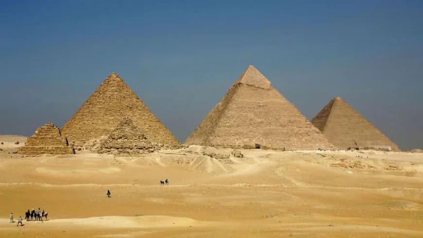 Como as pirâmides do Egito foram criadas?